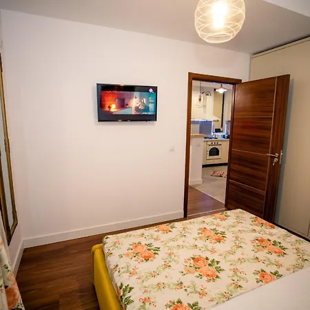 Nabaro 35 Golden Breeze Si Parcare Privata Lägenhet Năvodari